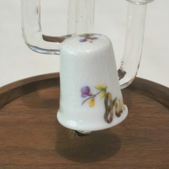 Vintage Limoges White Porcelain Flower Sewing Thimble June Wrote In Gold France - Picture 5 of 7